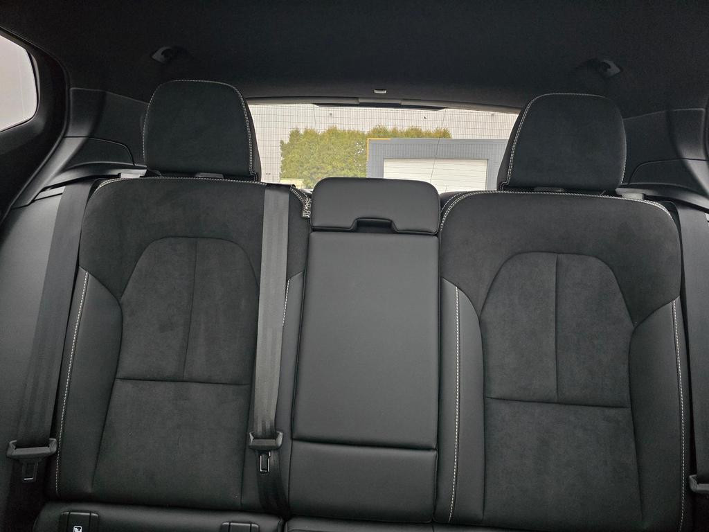 Volvo EX40
