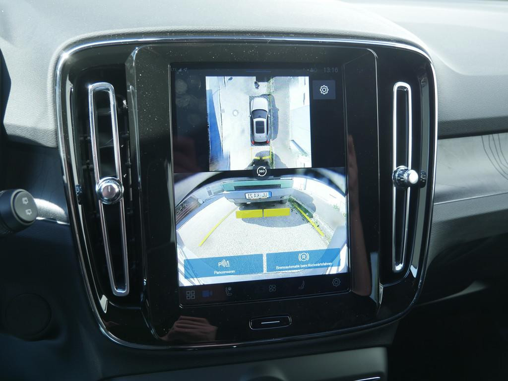 Volvo EX40