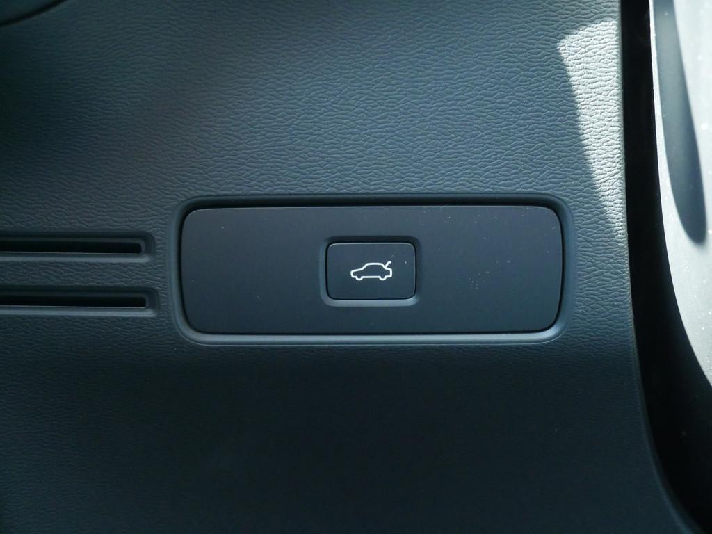 Volvo EX40