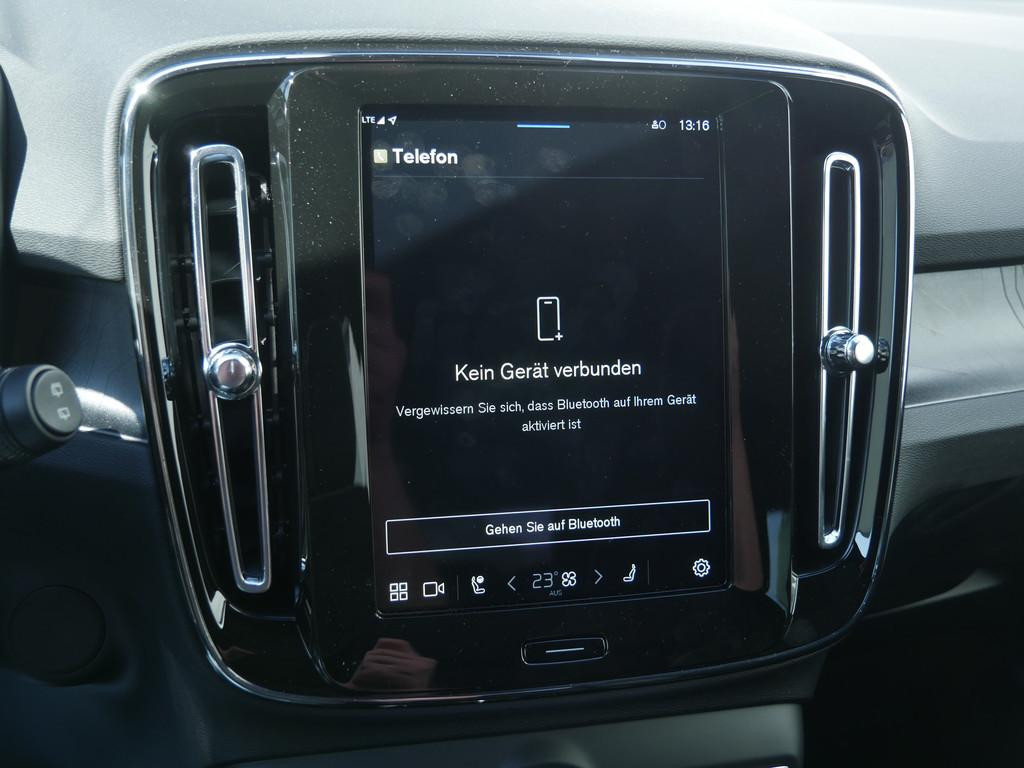 Volvo EX40