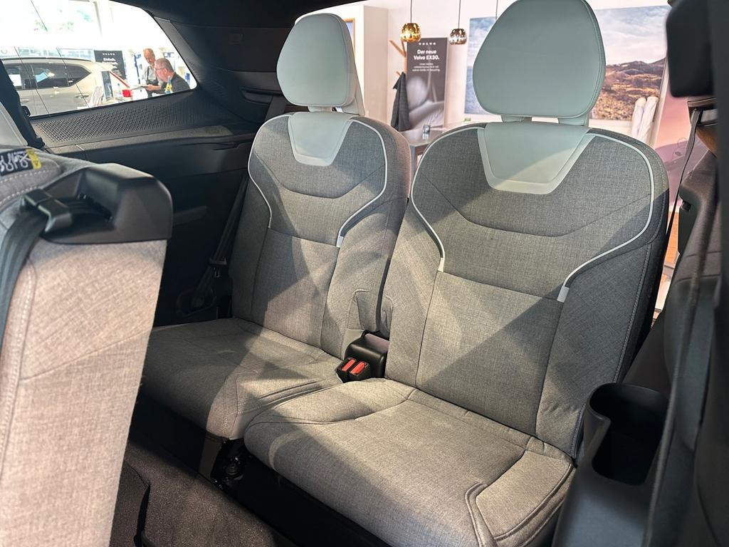 Volvo EX90
