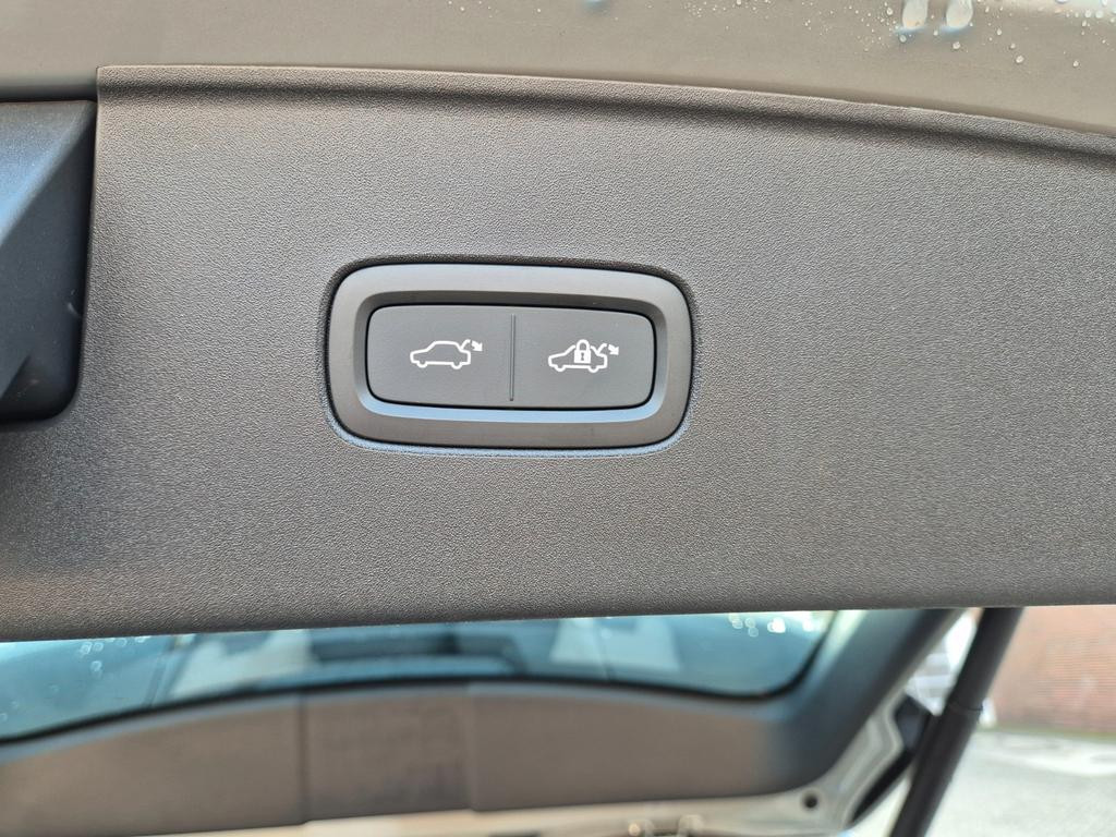 Volvo EX90