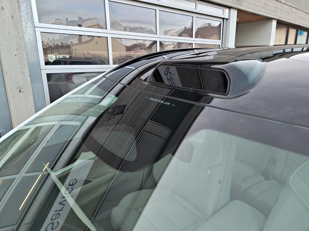 Volvo EX90