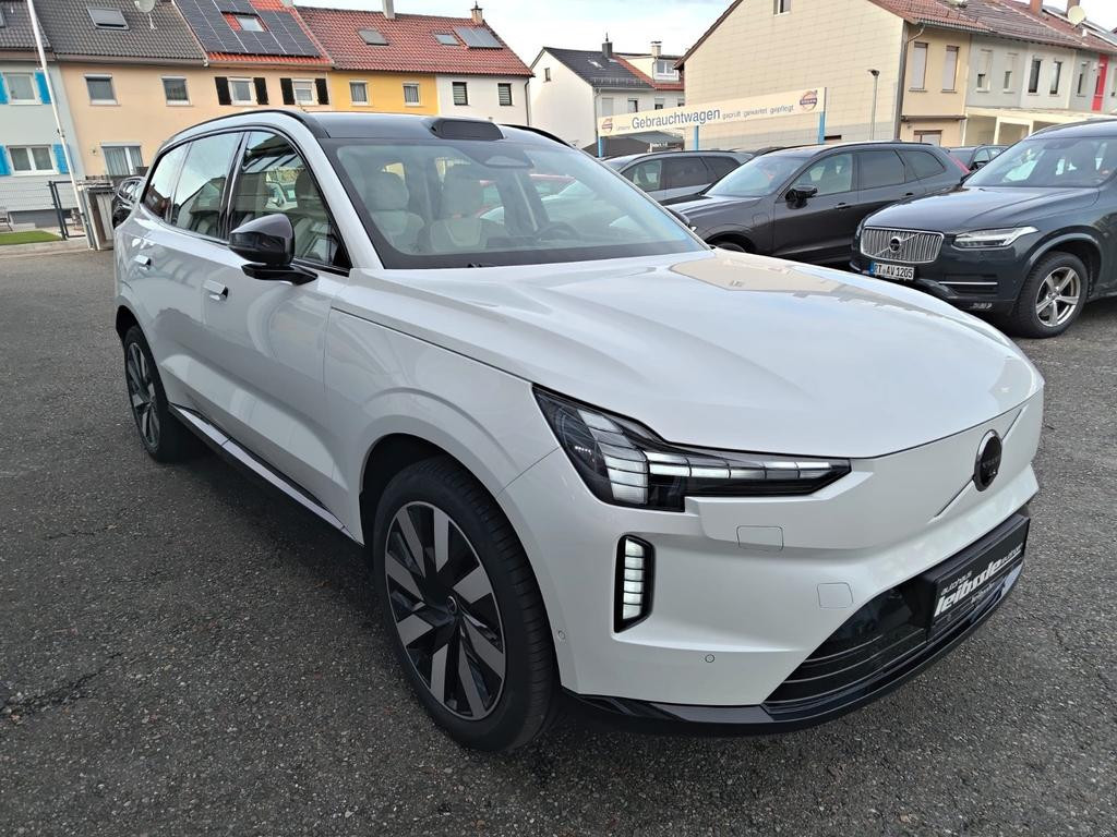 Volvo EX90