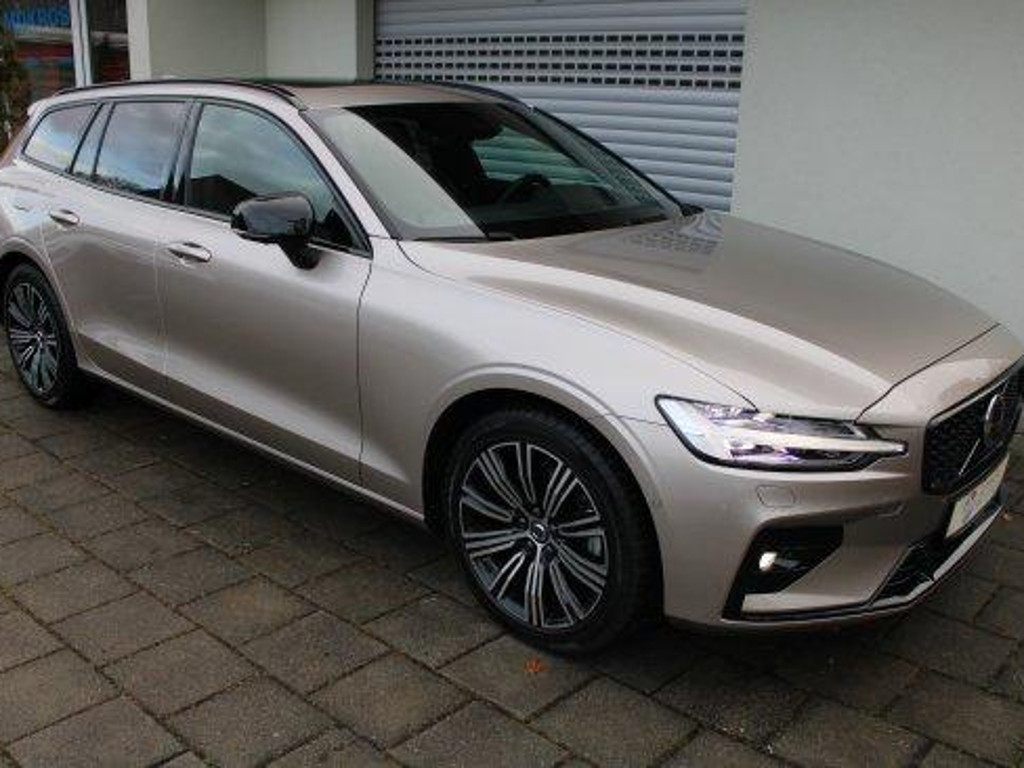 Volvo V60 Plus Dark