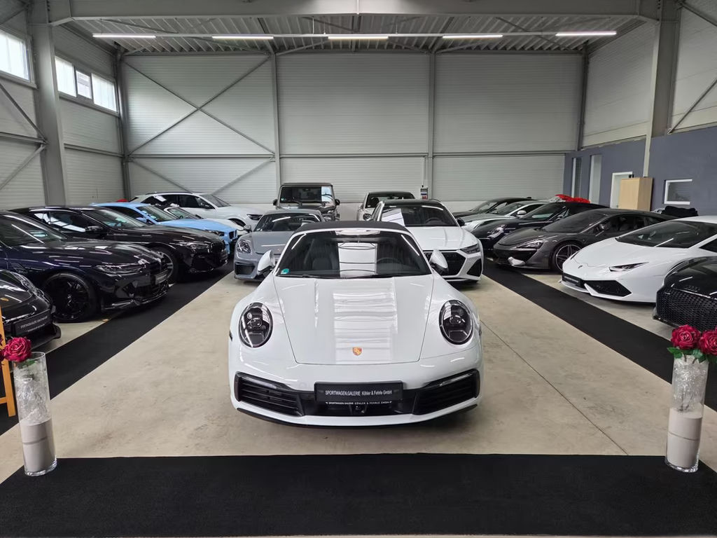 Porsche 911 4 992 Cabriolet Targa