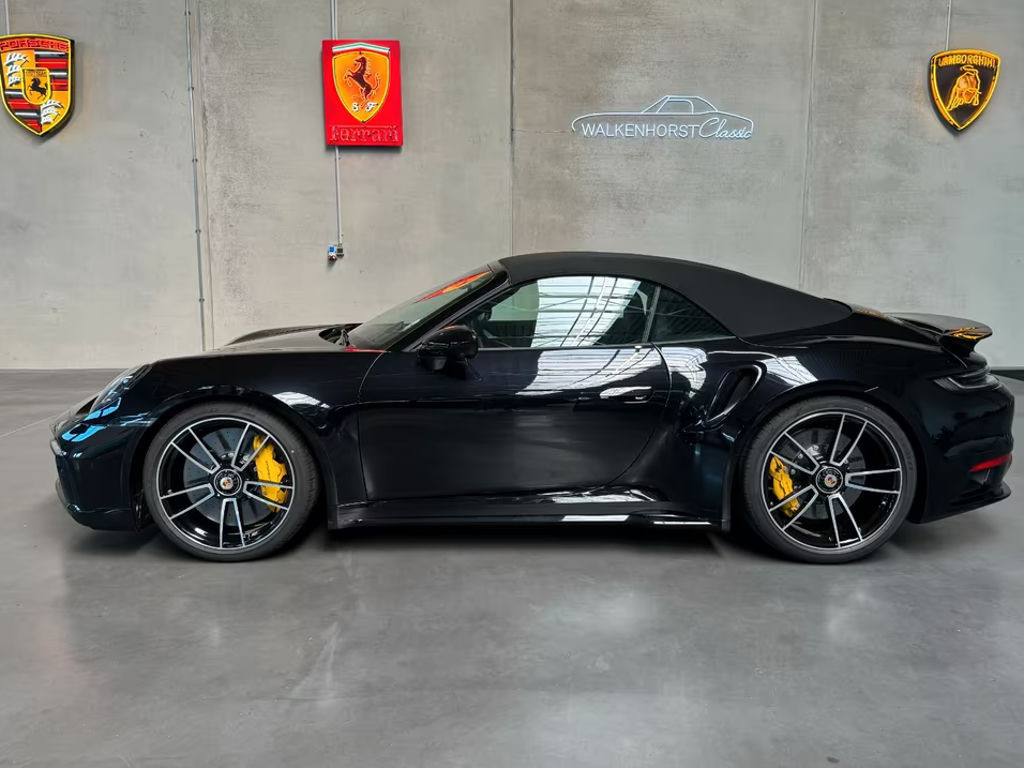 Porsche 911 Turbo 992 Cabriolet