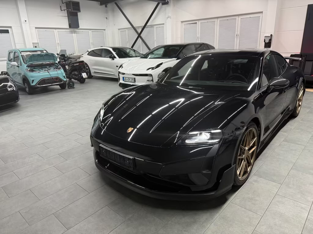 Porsche Taycan