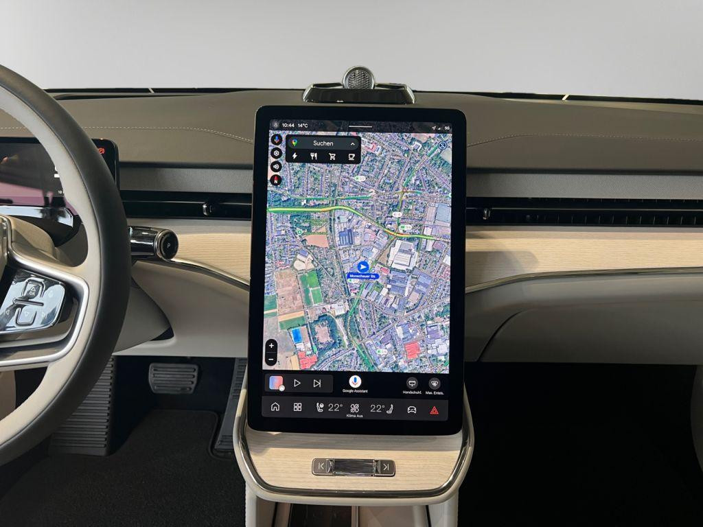 Volvo ES90