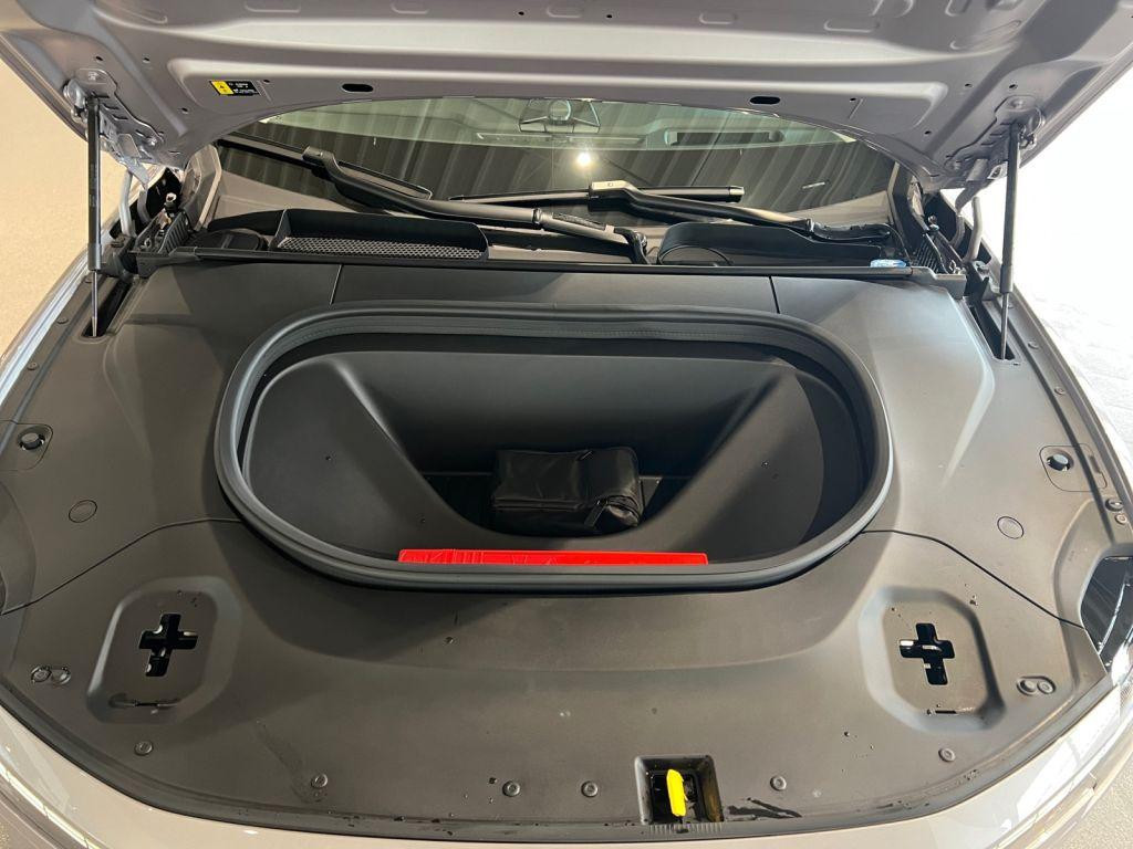 Volvo ES90