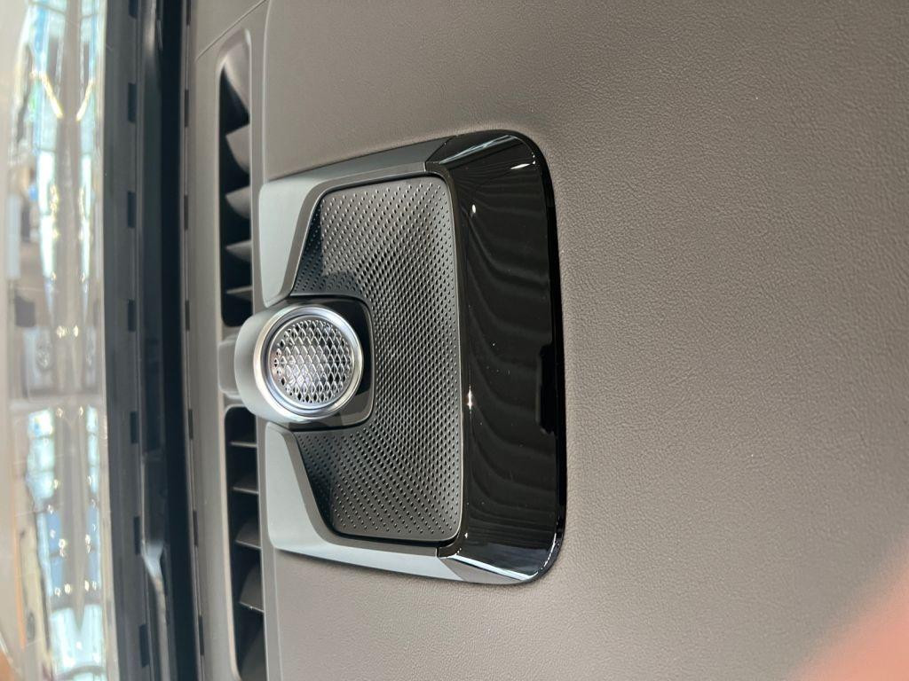 Volvo ES90