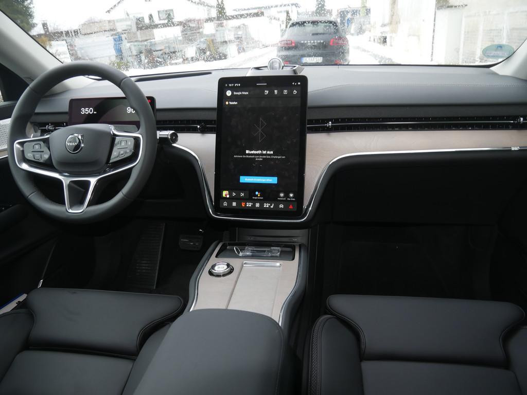 Volvo EX90