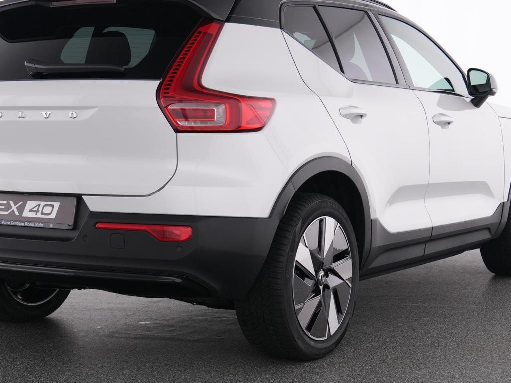 Volvo EX40