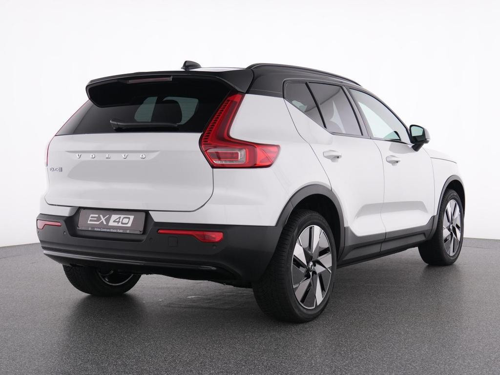 Volvo EX40