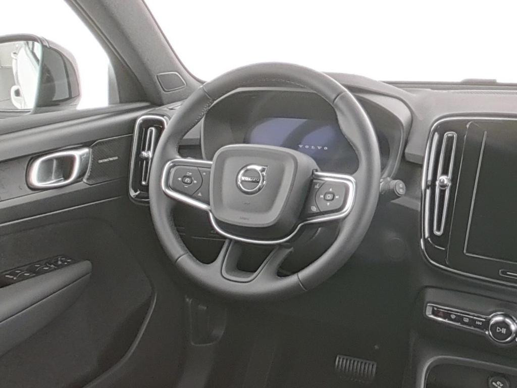 Volvo EX40