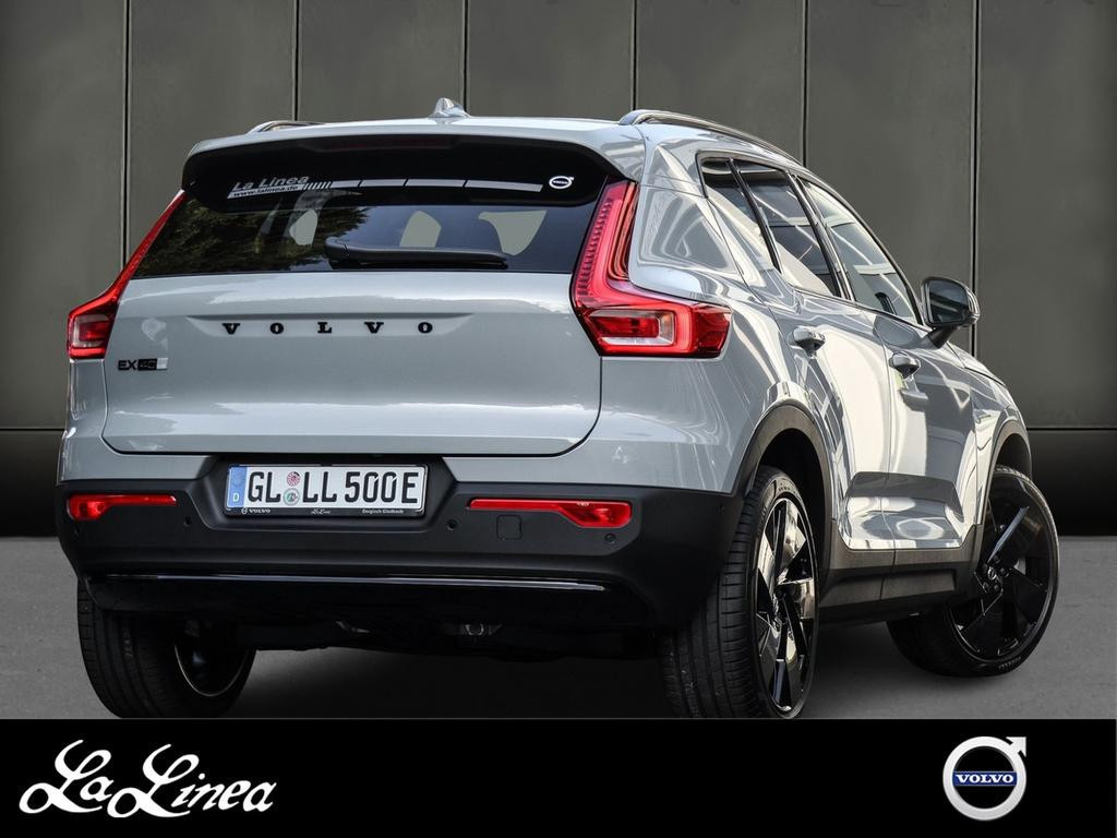 Volvo EX40