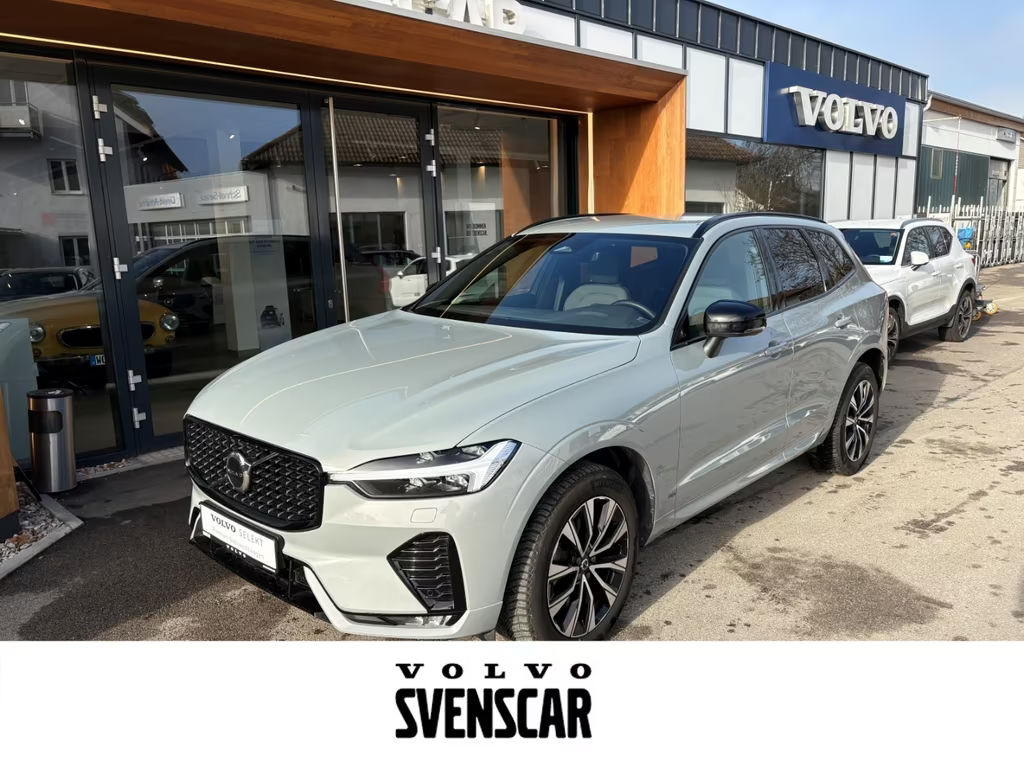 Volvo XC60 AWD Plus Dark