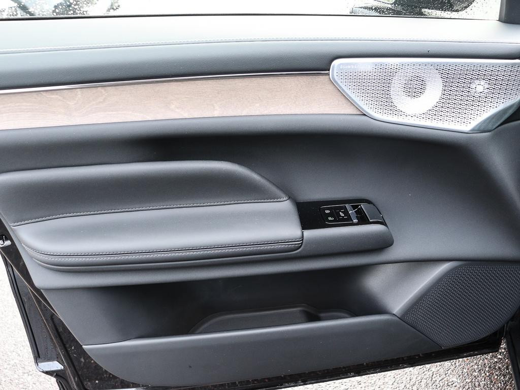 Volvo ES90