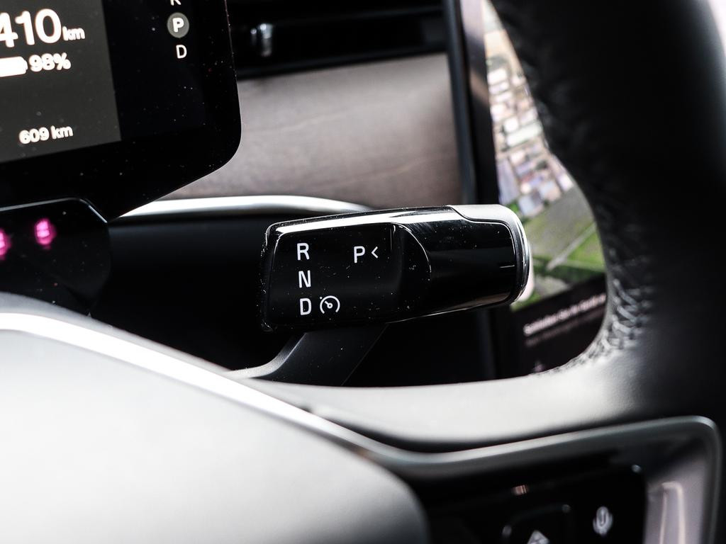 Volvo ES90