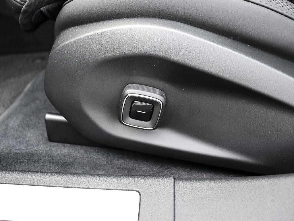 Volvo ES90