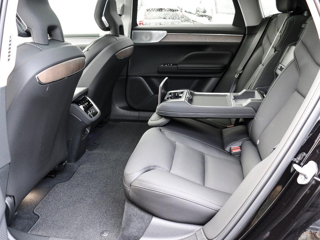 Volvo ES90