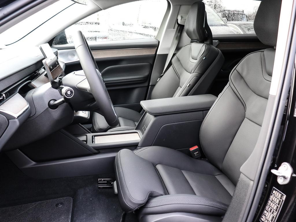 Volvo ES90