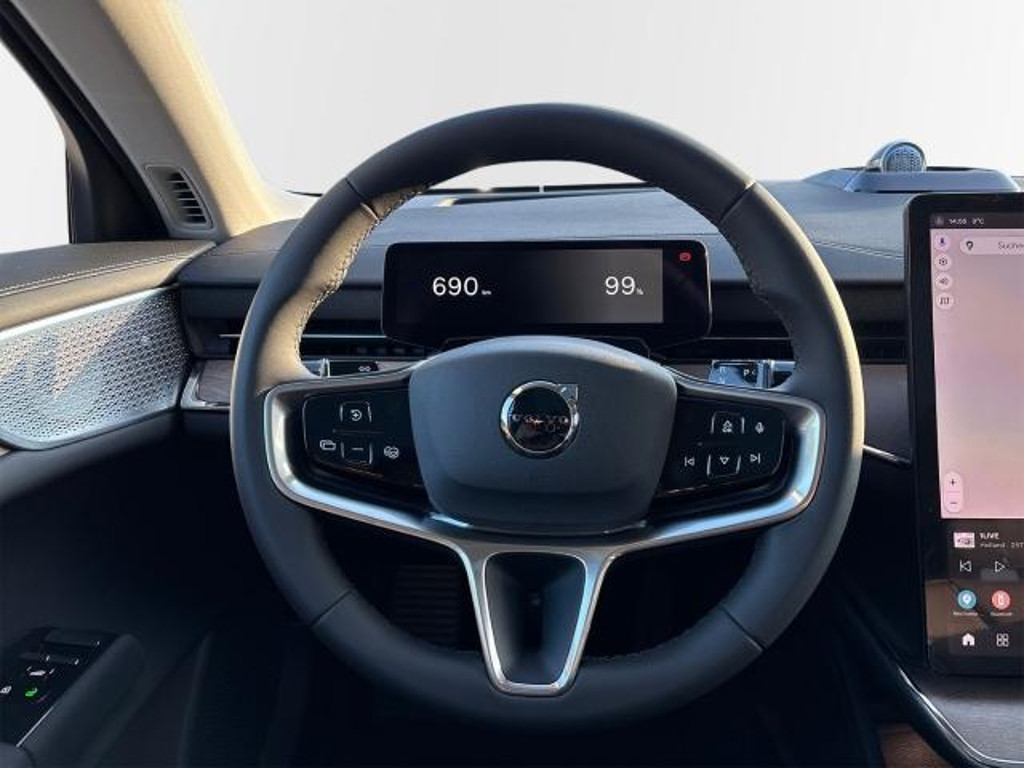 Volvo ES90