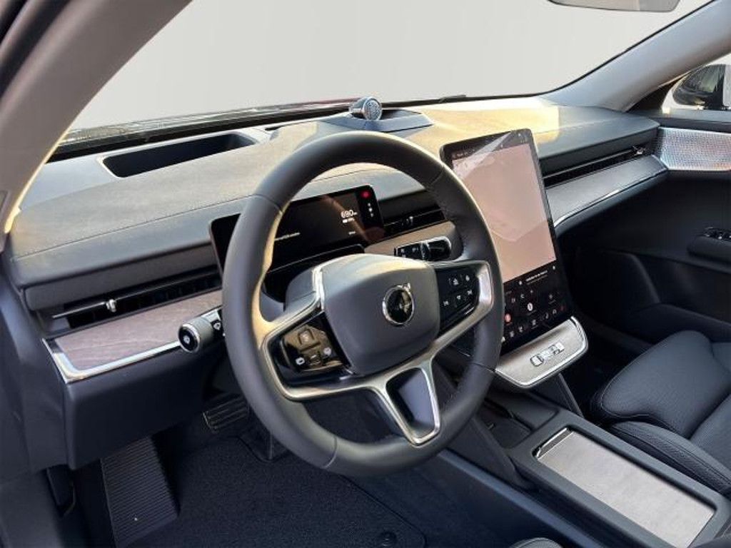Volvo ES90