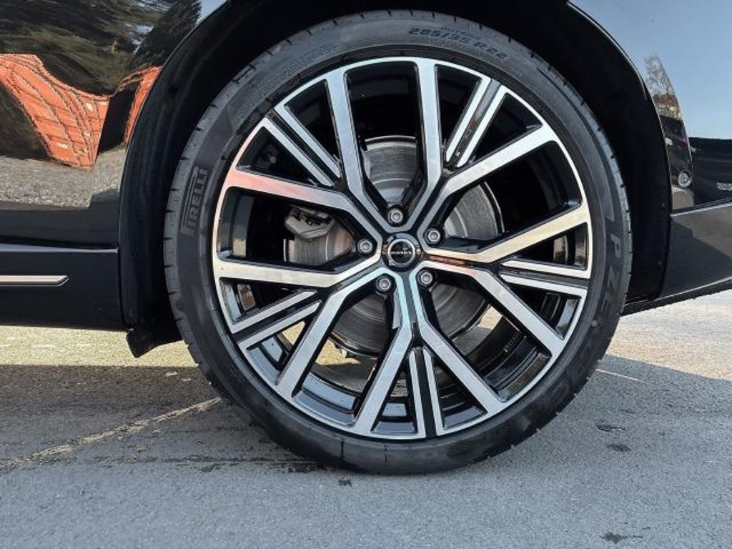 Volvo ES90