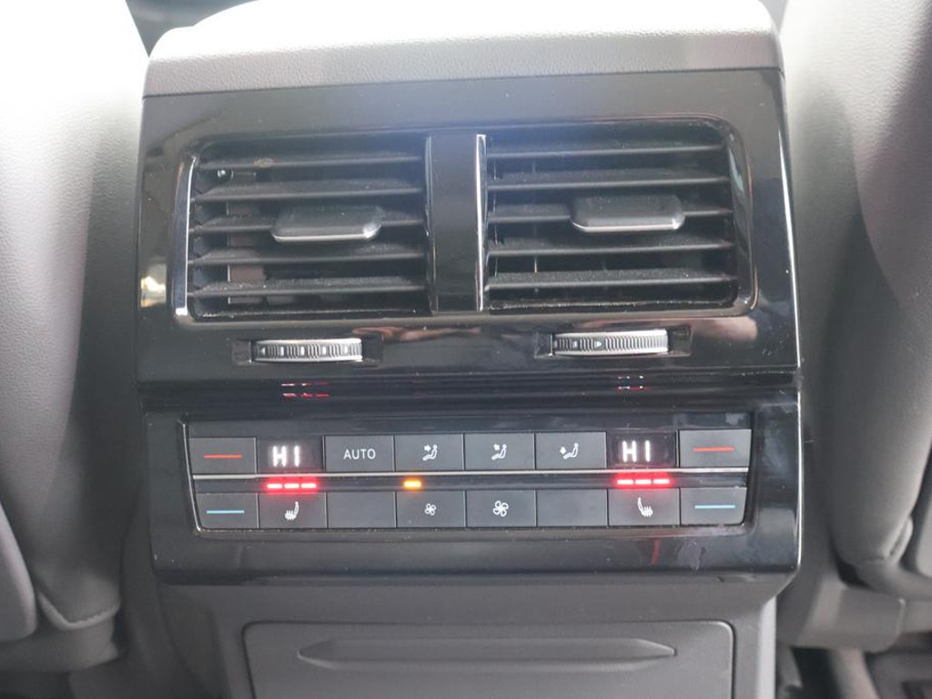 Volkswagen Touareg 4Motion Atmosphere