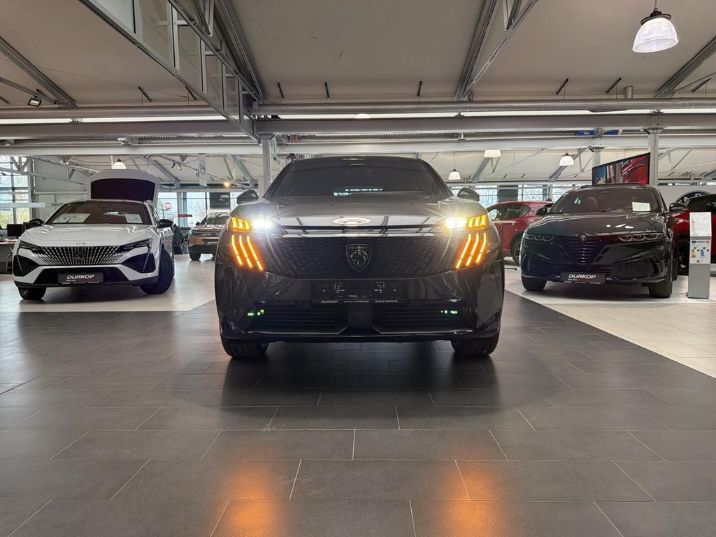 Peugeot E-3008