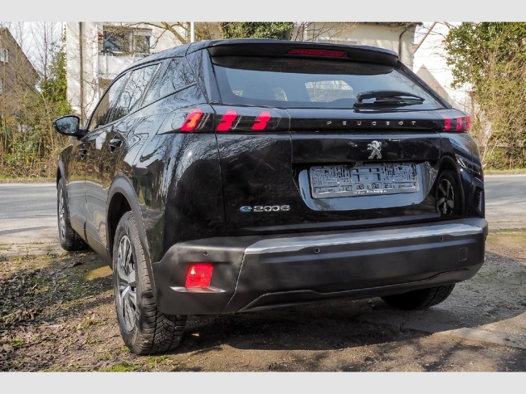 Peugeot e-2008