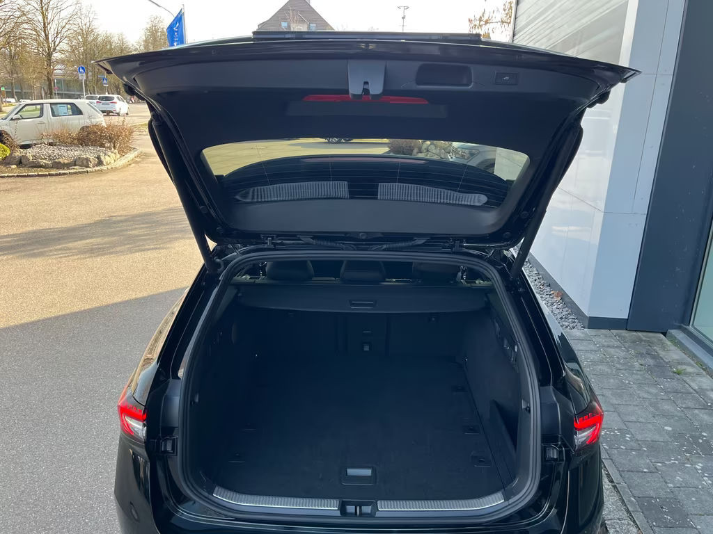 Skoda Superb Combi 4x4 Sportline 2.0 TDI