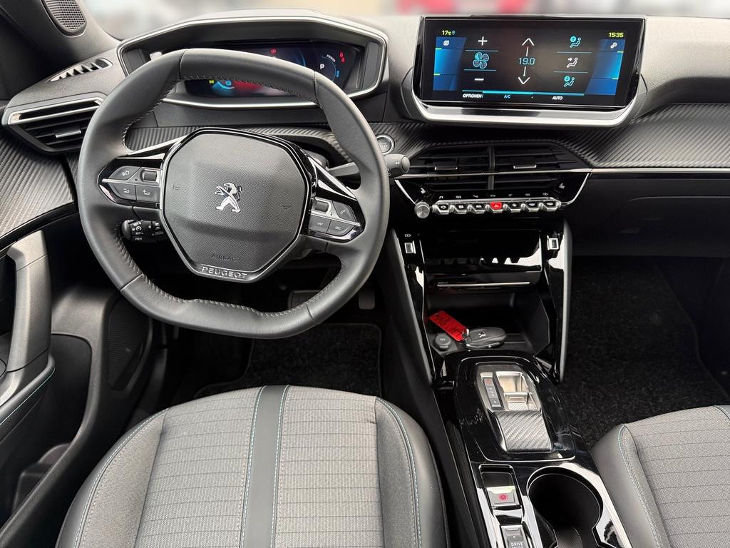 Peugeot e-2008