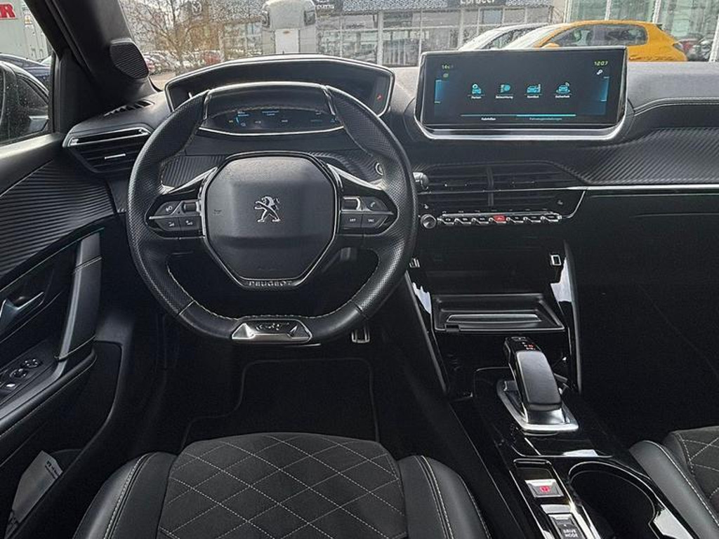 Peugeot e-208