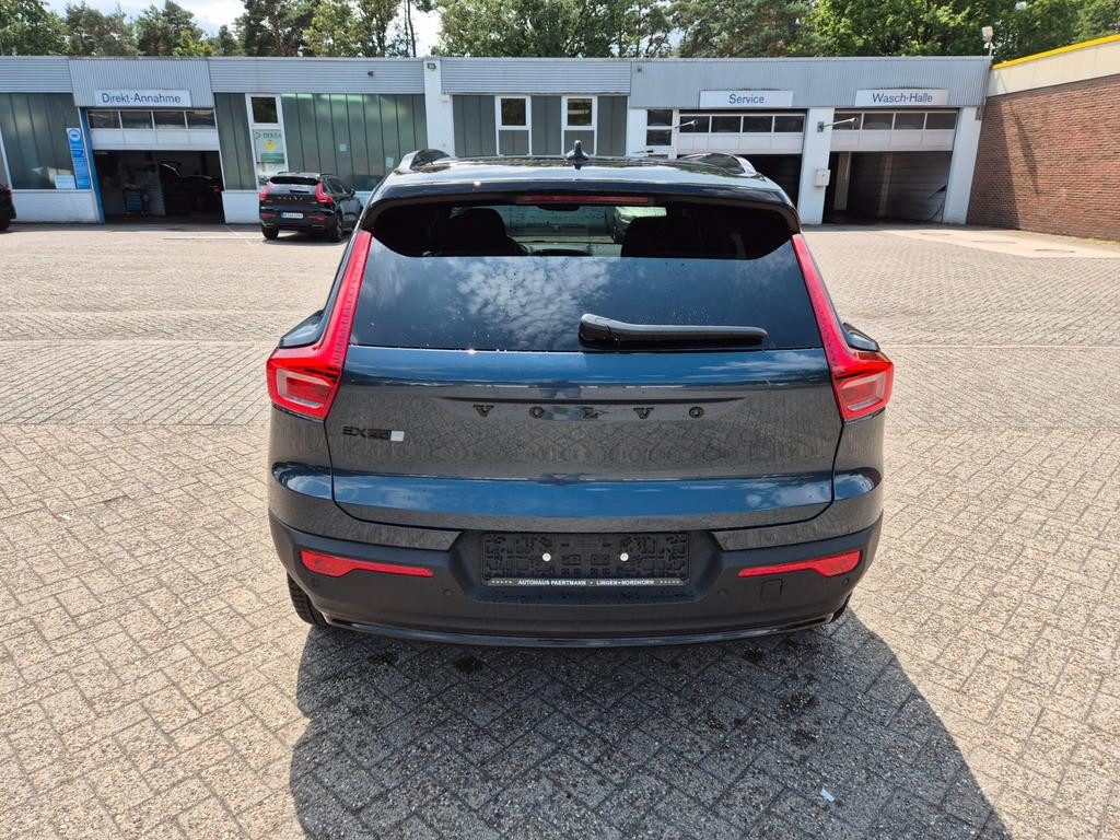 Volvo EX40