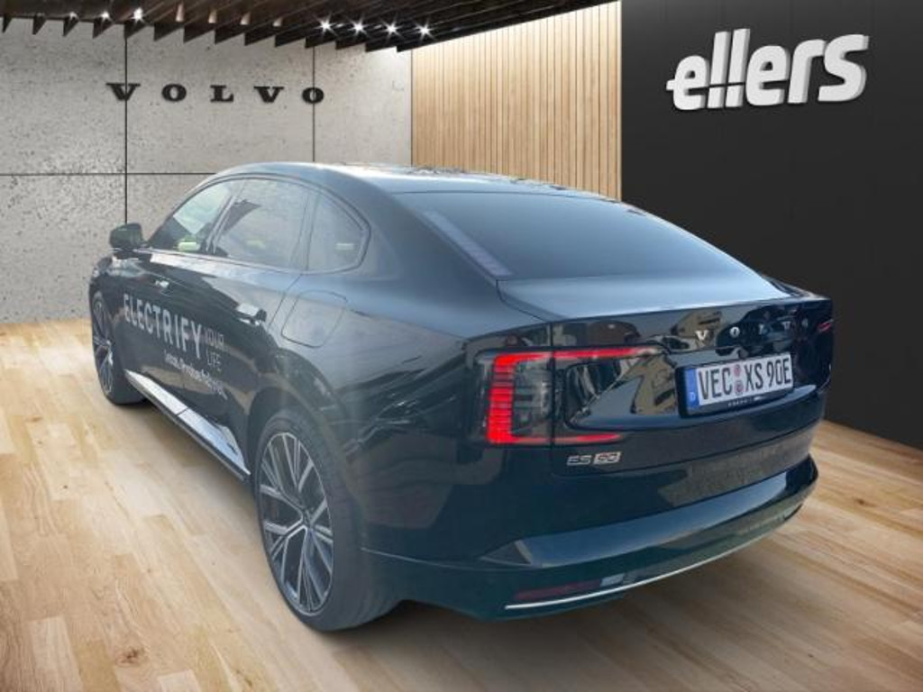 Volvo ES90