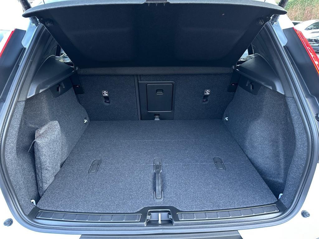 Volvo EX40