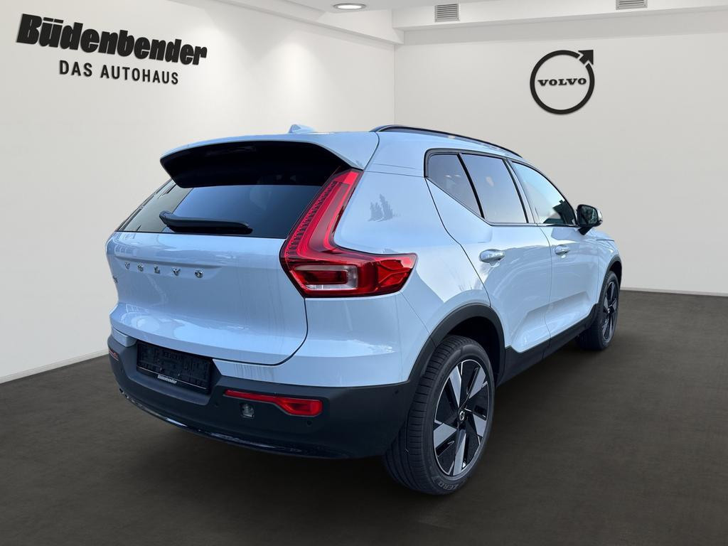 Volvo EX40