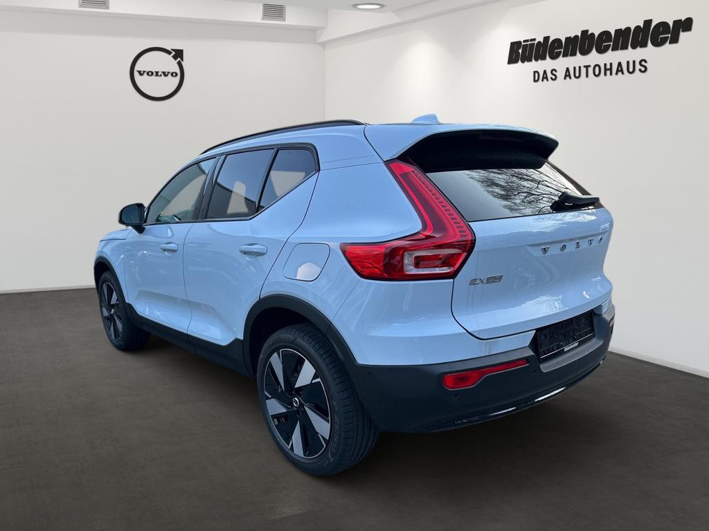 Volvo EX40