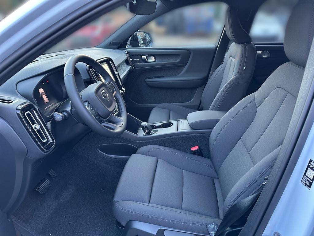 Volvo EX40