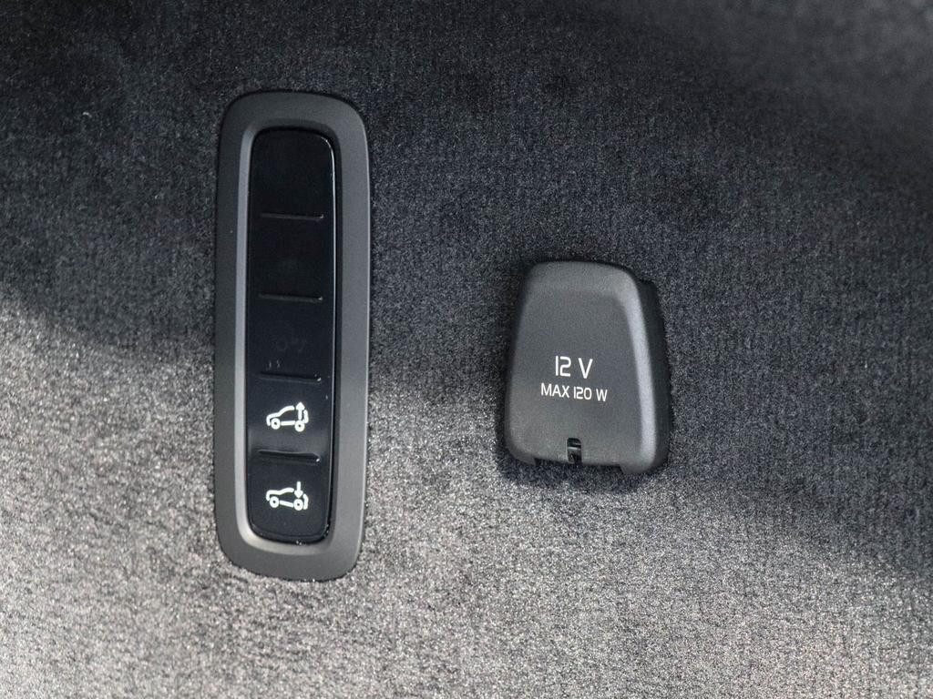 Volvo ES90