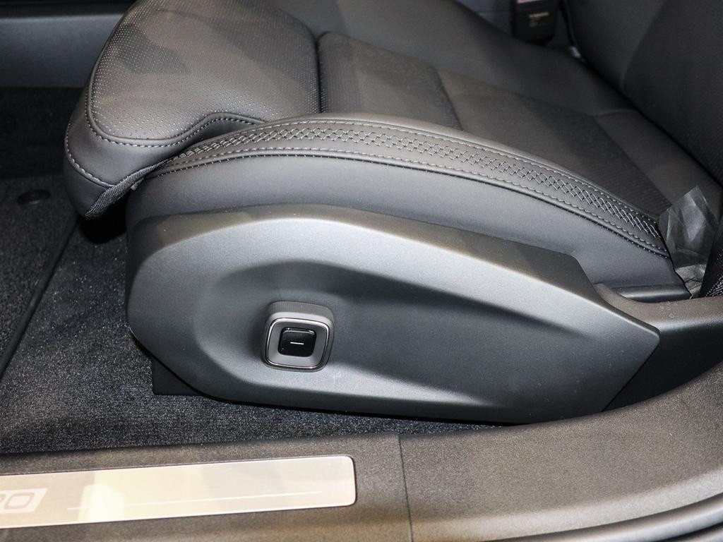 Volvo ES90