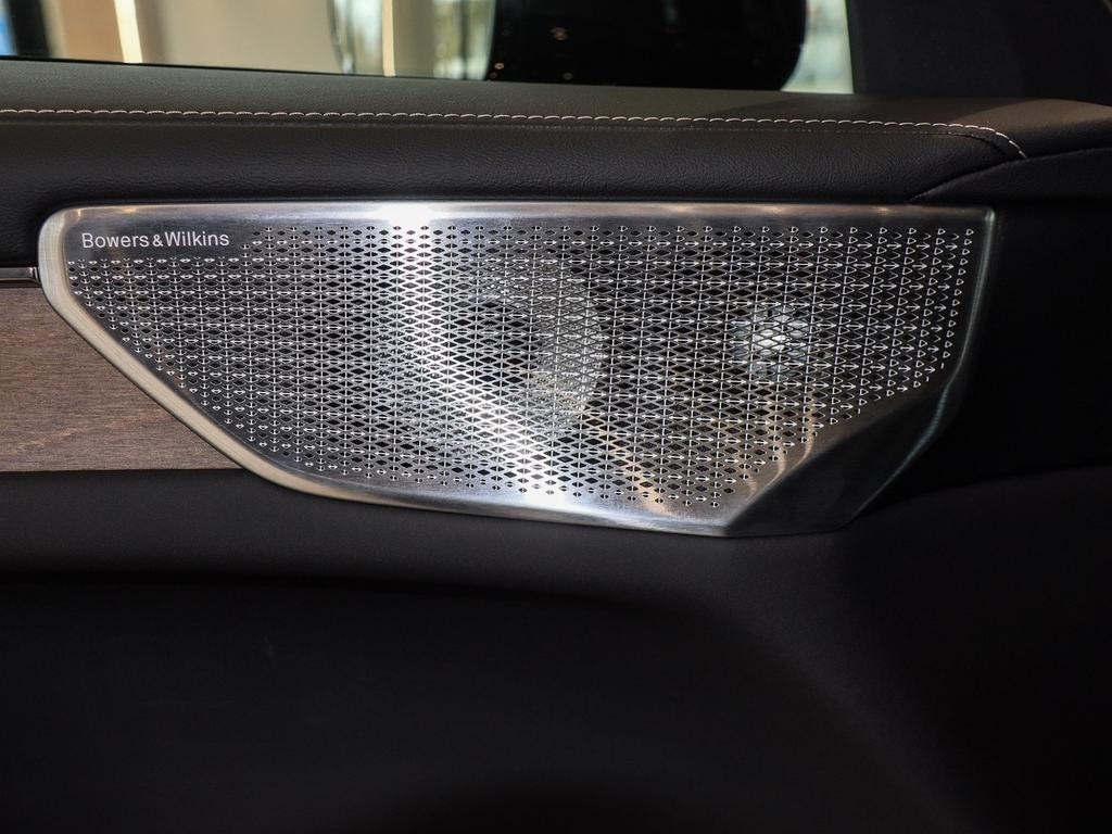 Volvo ES90