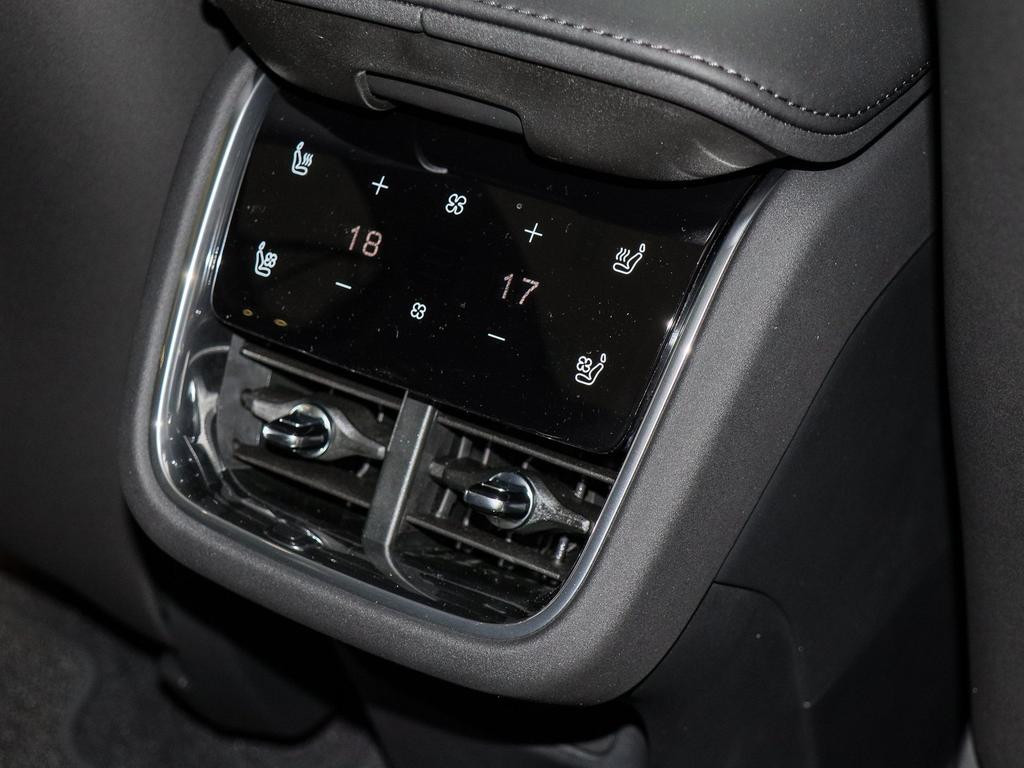 Volvo ES90