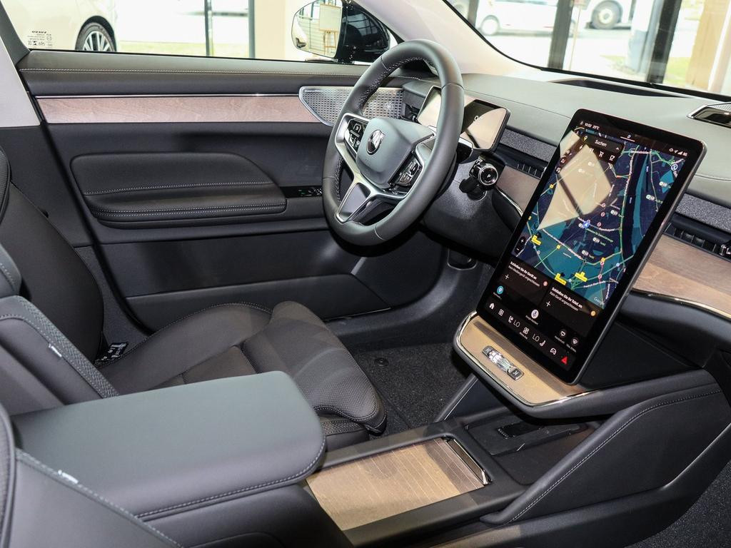Volvo ES90
