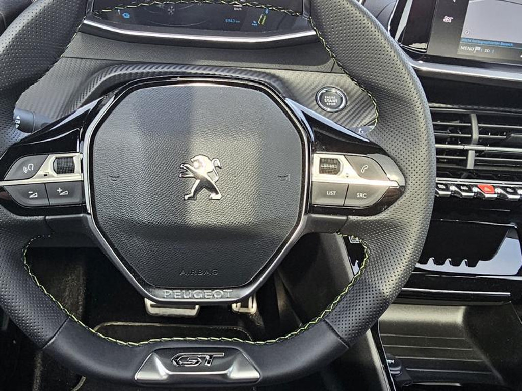 Peugeot e-208