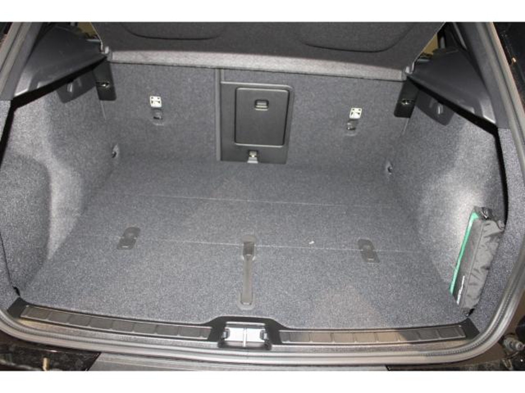 Volvo EX40