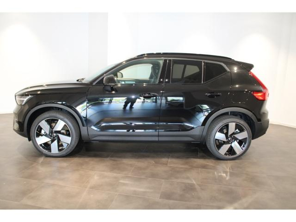 Volvo EX40