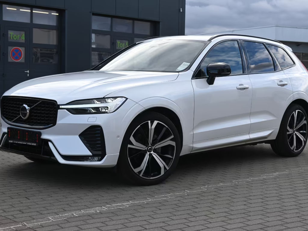 Volvo XC60 AWD Ultimate Dark